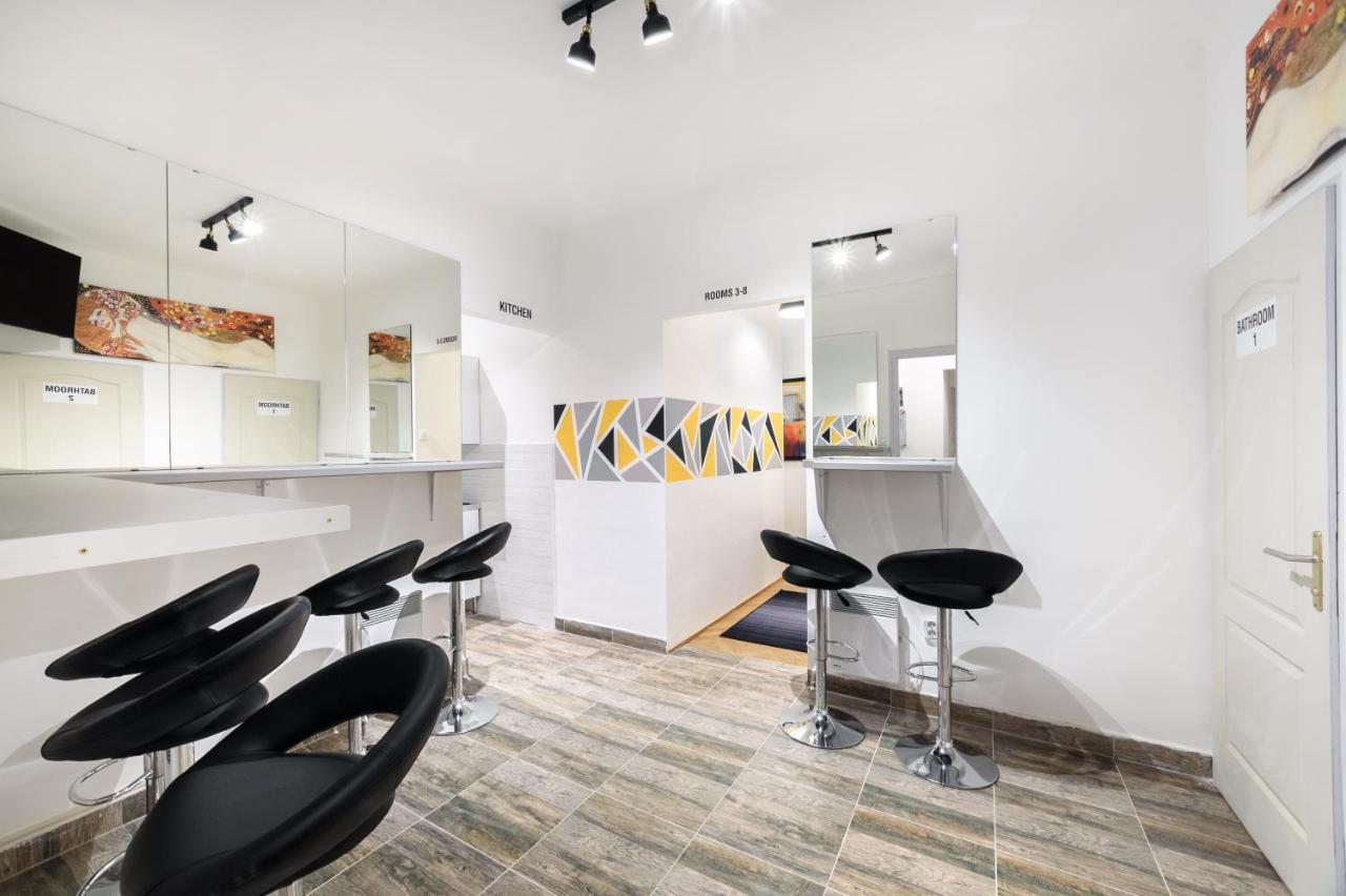 Buda Centre Homes By The Allee Shopping Mall Budapest Exteriör bild